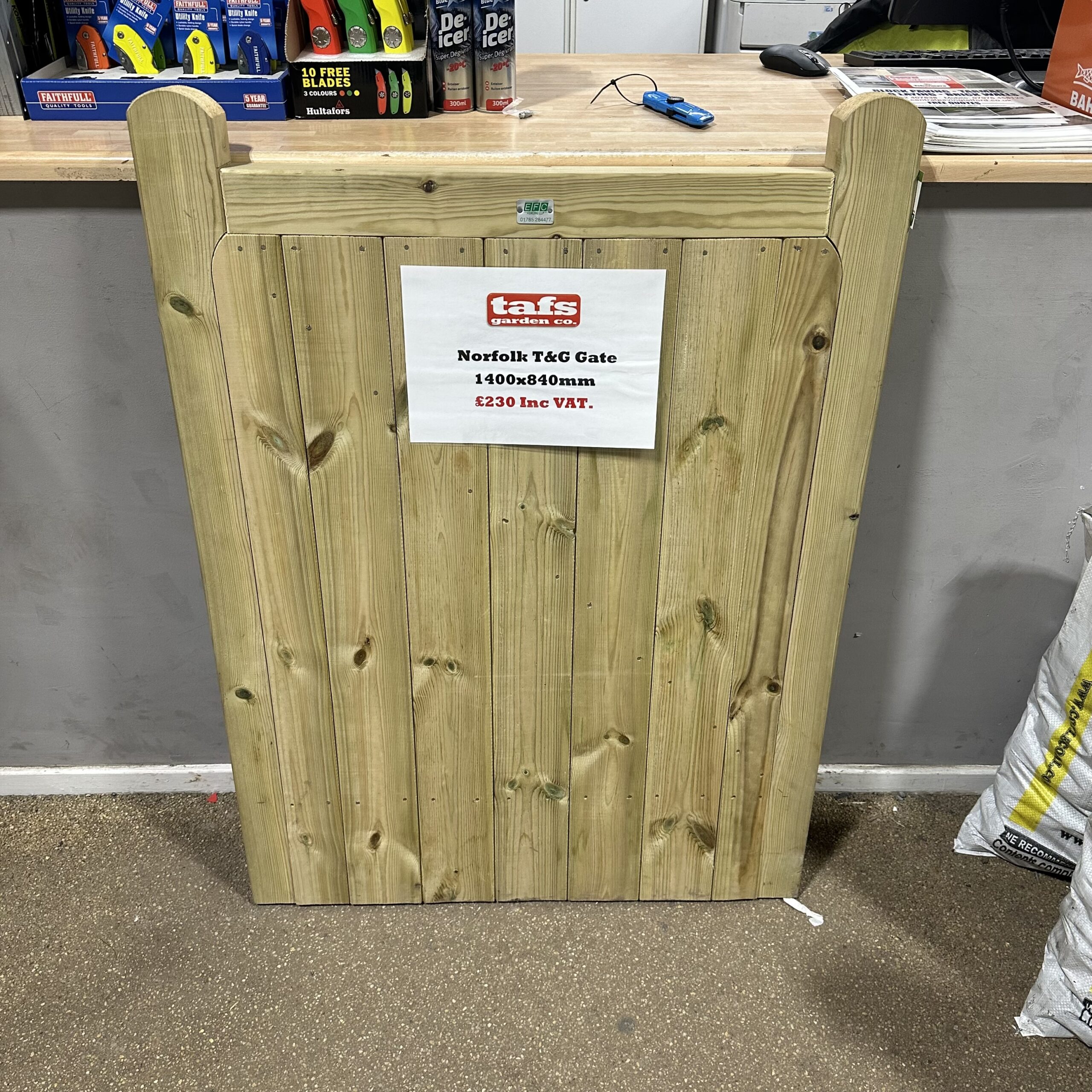 Norfolk T&G Gate 1400mm x 840mm | Clearance