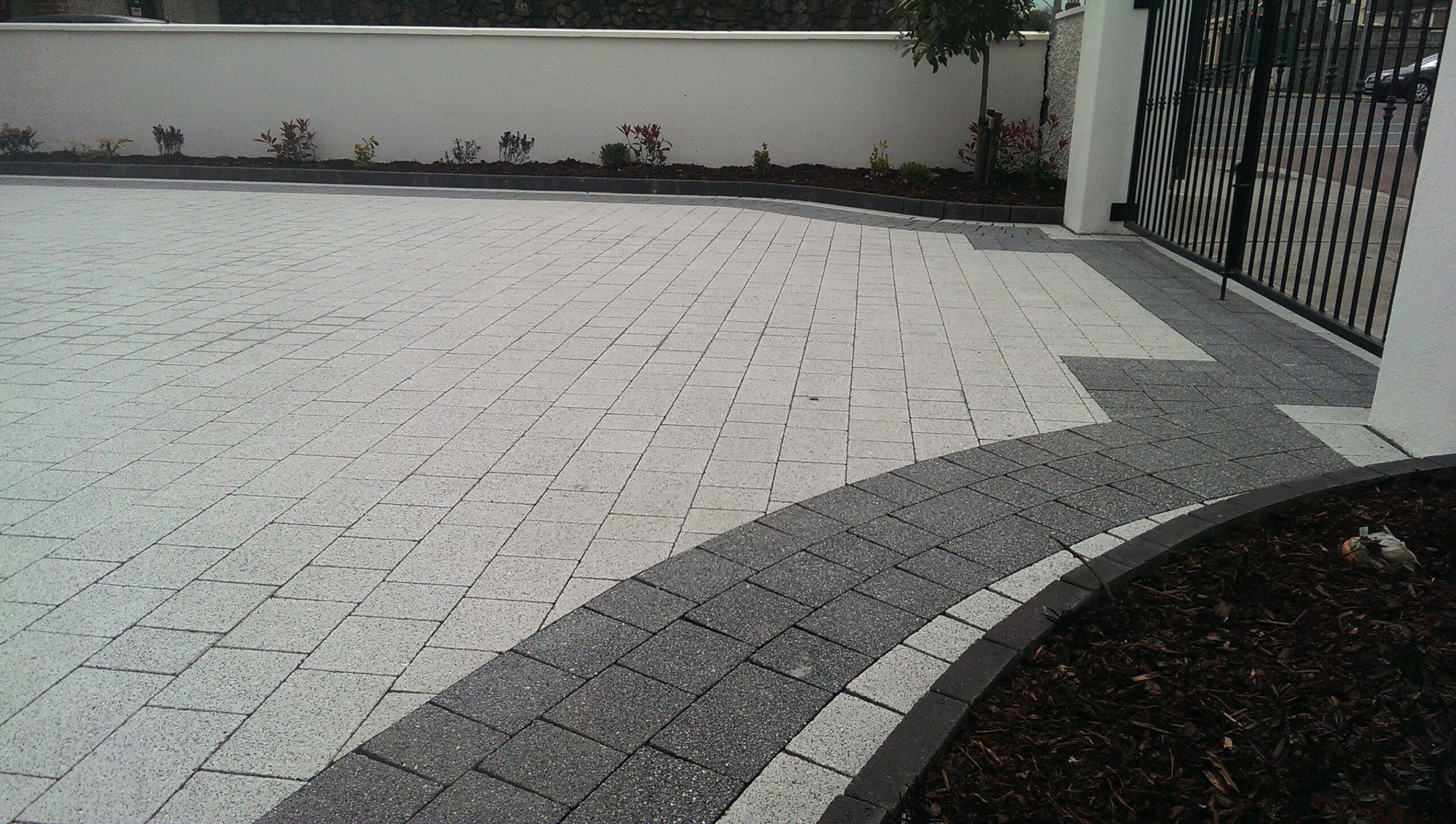 Newgrange block paving